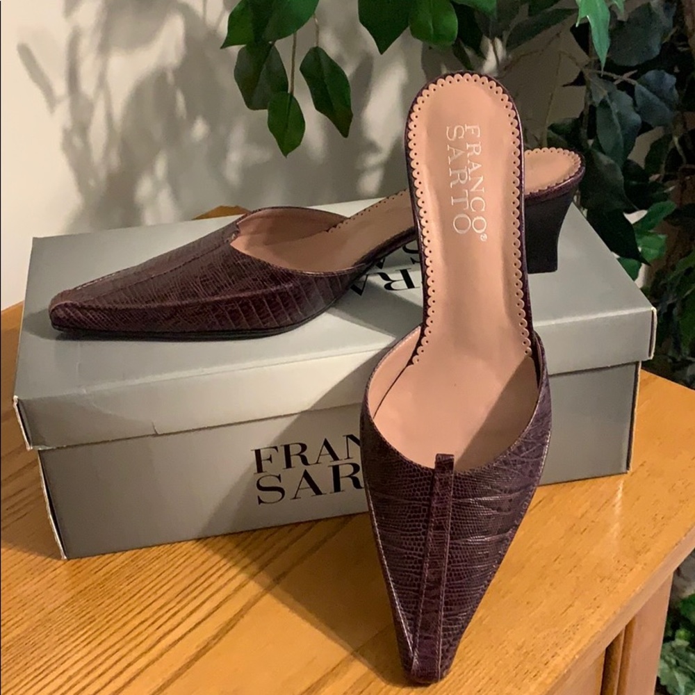 Franco Sarto Women’s slides